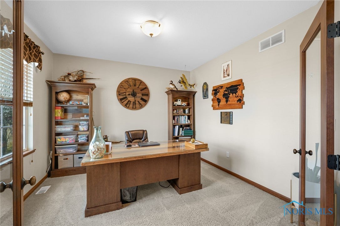 14655 Reitz Road Perrysburg, OH 43551 - Photo 8 of 50 Main Floor Office