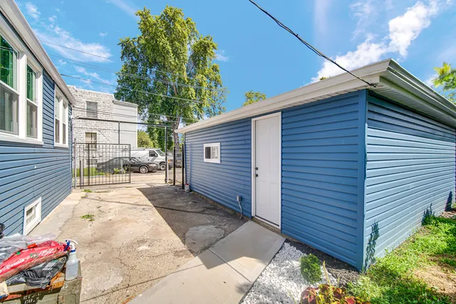 $294,900 | 35 South 16th Avenue, Maywood, IL 60153