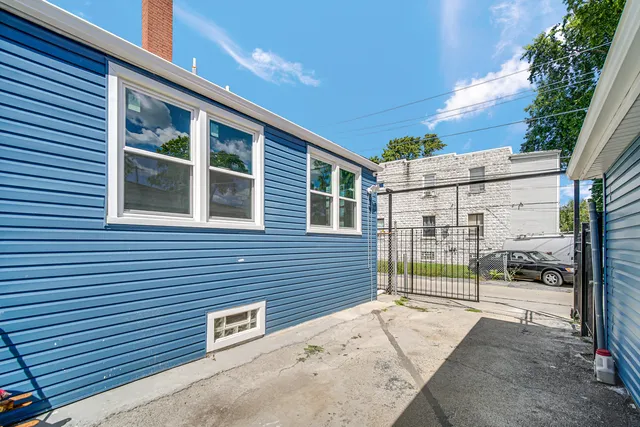 $294,900 | 35 South 16th Avenue, Maywood, IL 60153