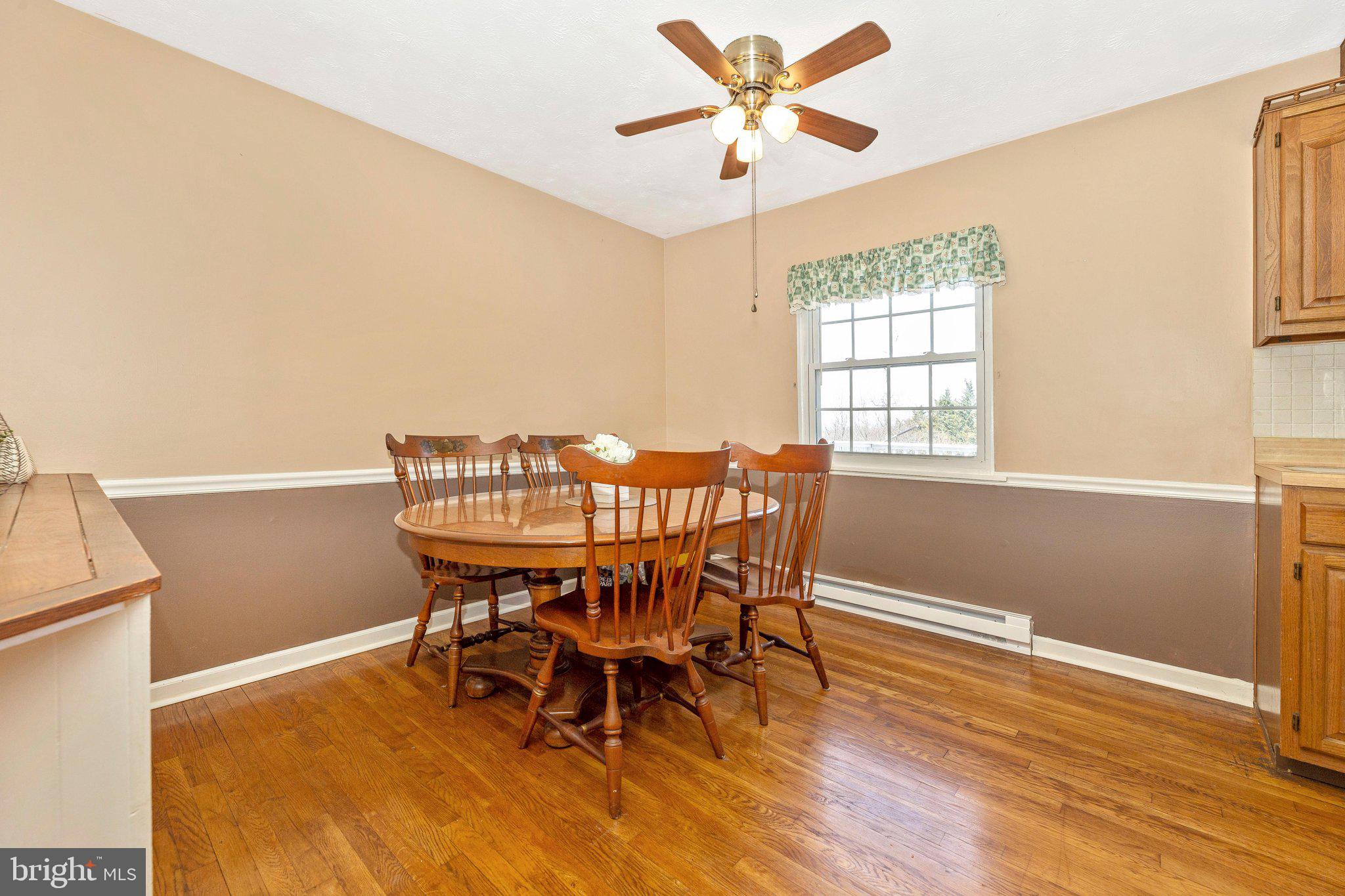 13202 Penn Shop Road Mount Airy, MD 21771 - Photo 11 of 47 Dining Room has Chair Molding