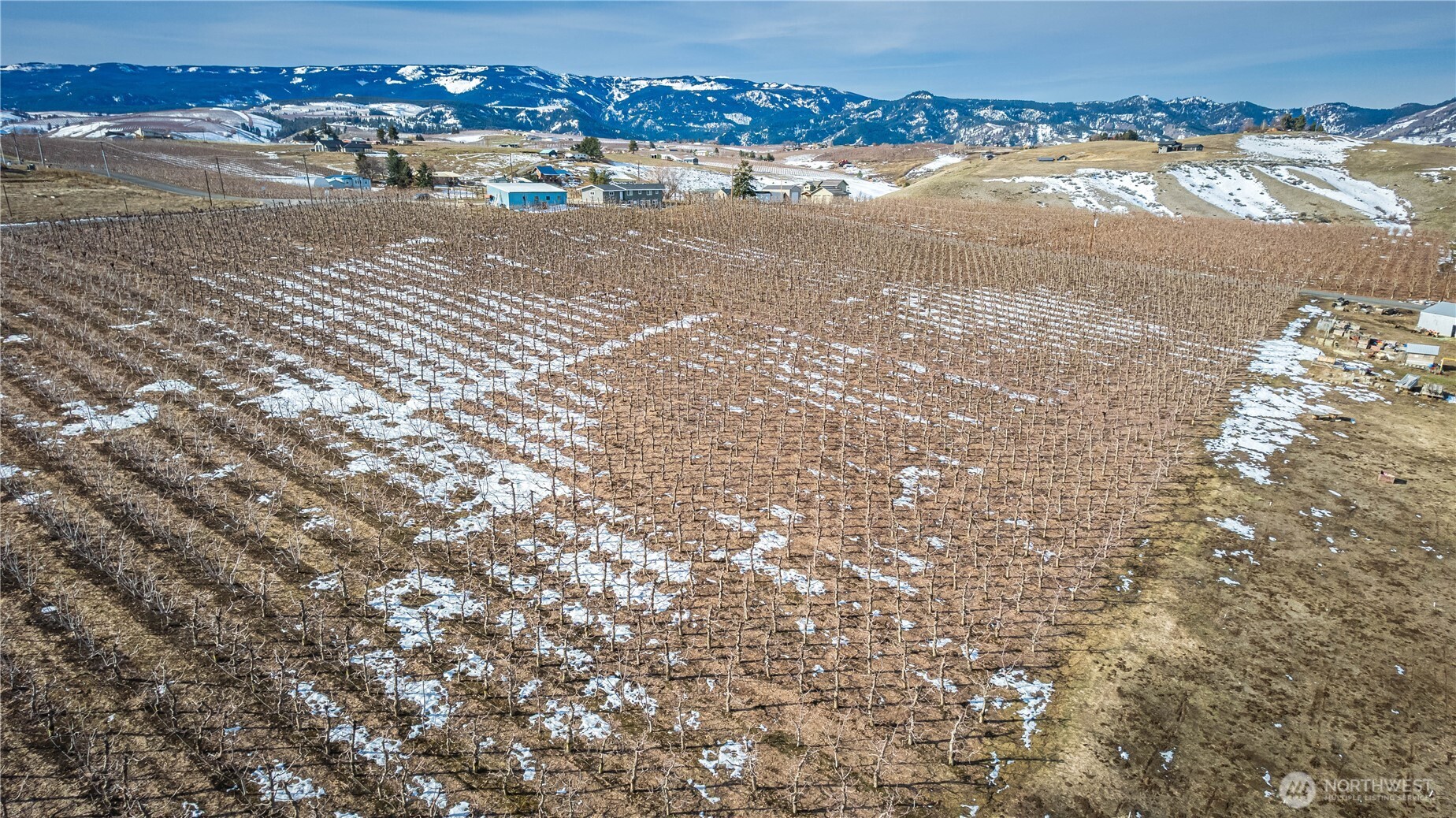 2-b 12 Gudmundson Road Wenatchee, WA 98801 - Photo 5 of 11 a view of city and ocean
