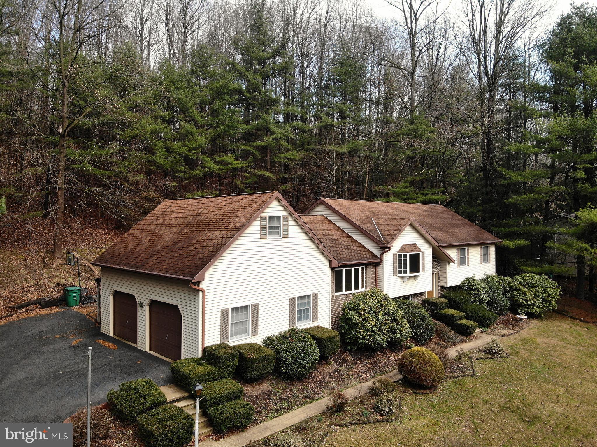 340 Witmer Road Mohnton, PA 19540 - Photo 2 of 35