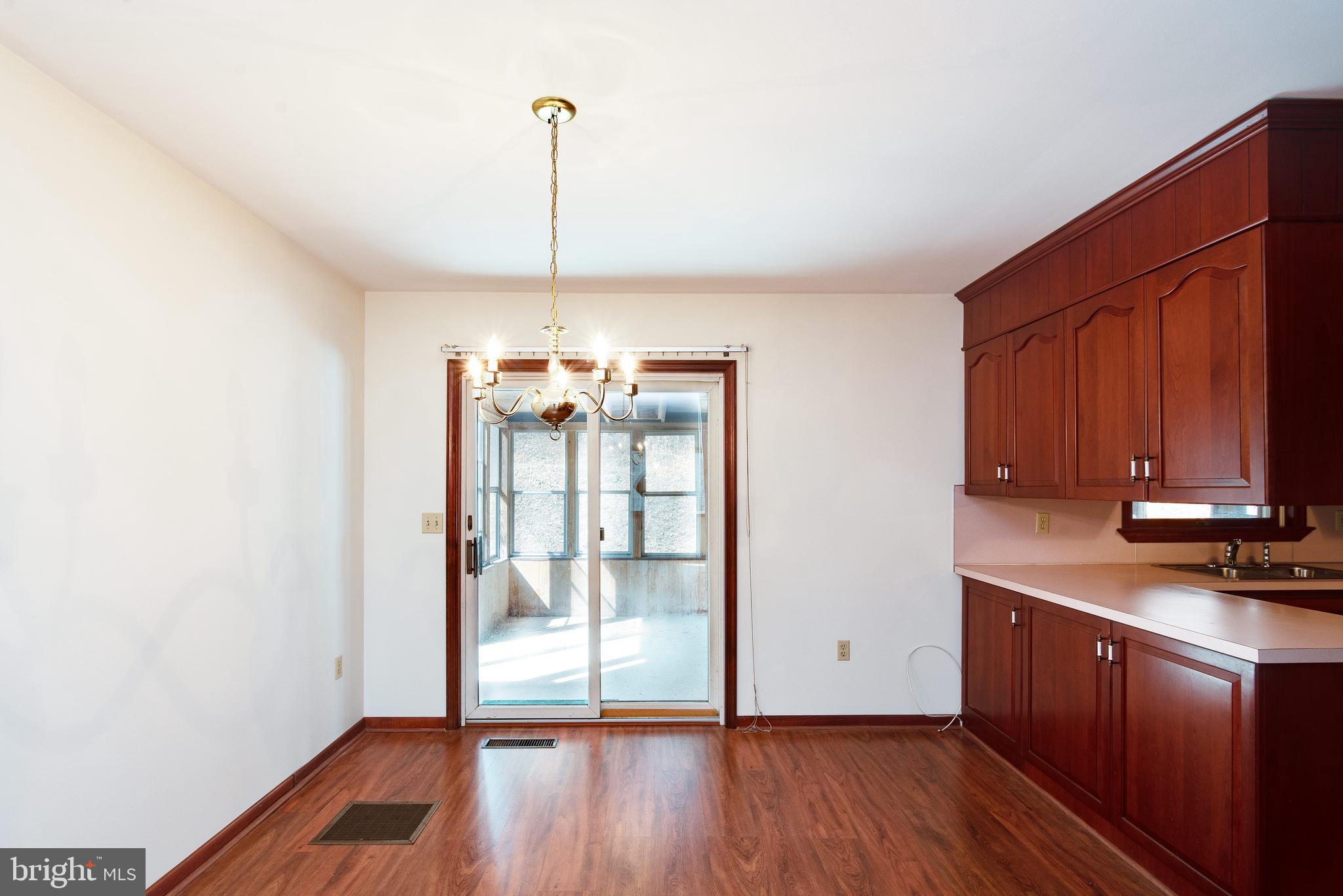 340 Witmer Road Mohnton, PA 19540 - Photo 15 of 35 Dining room