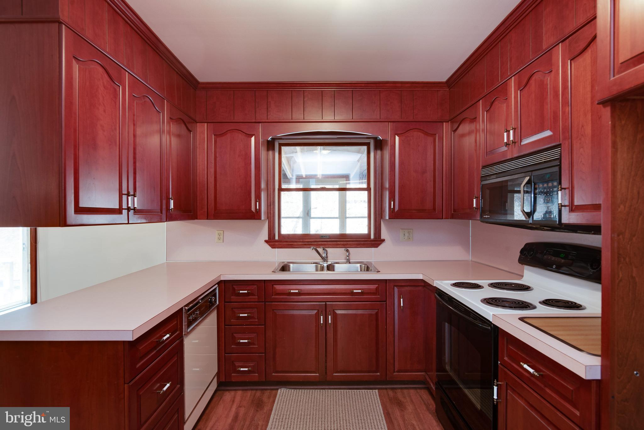 340 Witmer Road Mohnton, PA 19540 - Photo 20 of 35 Kitchen