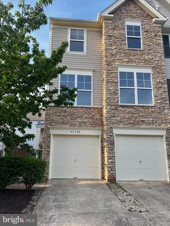 $640,000 | 43522 Laidlow Street, Chantilly, VA 20152