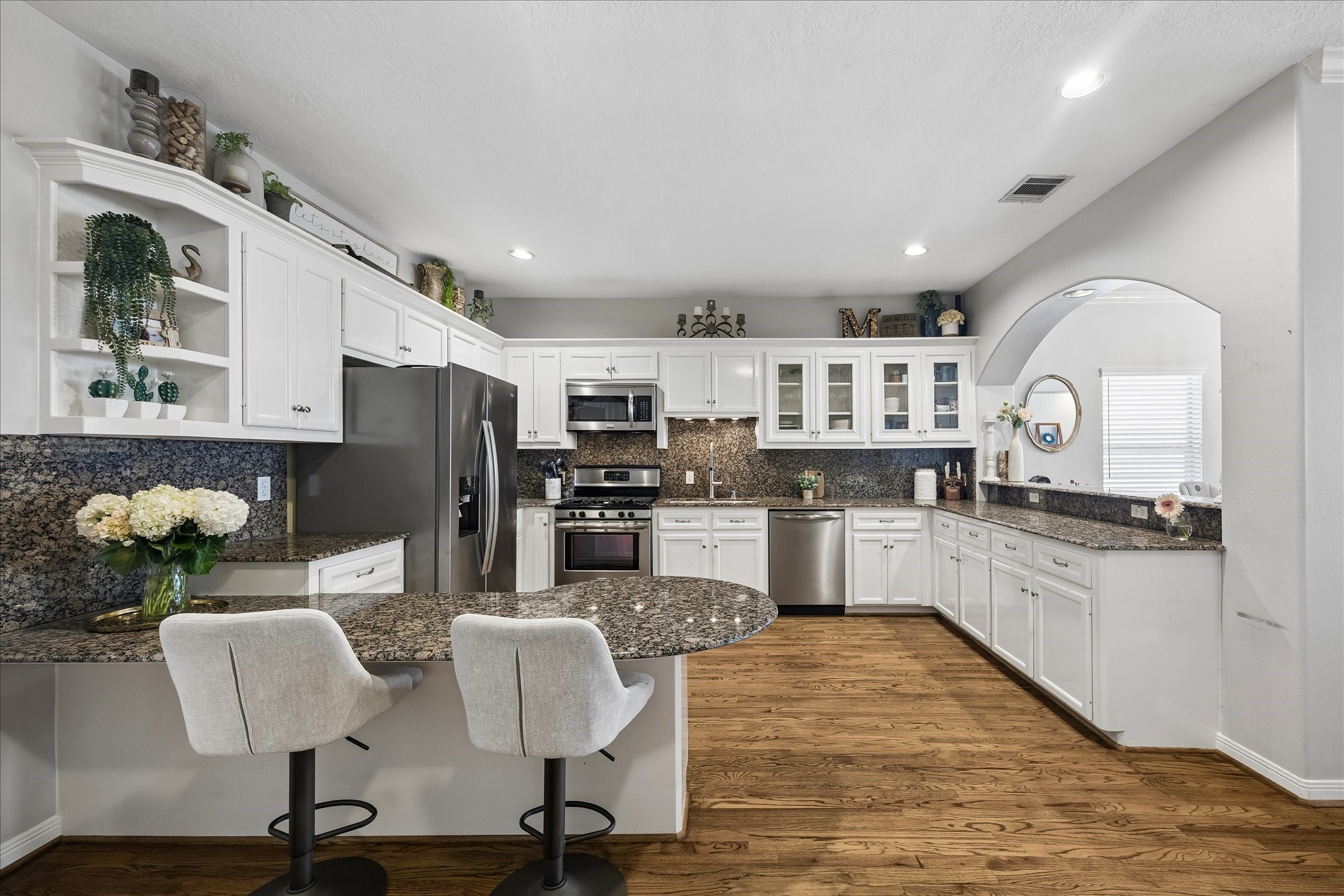 2309 Nicholson Street Houston, TX 77008 - Photo 12 of 29