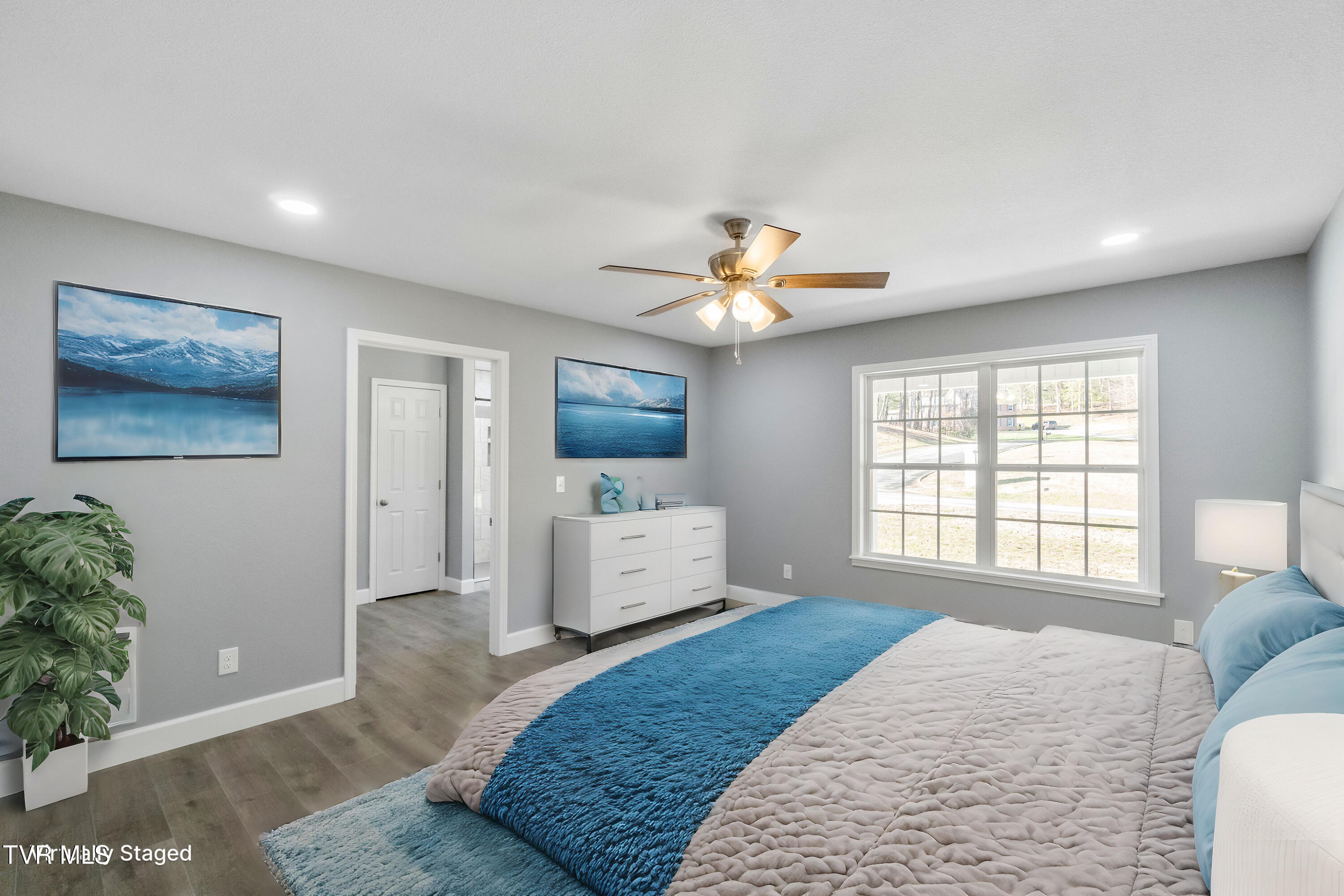 960 East Allens Bridge Road Greeneville, TN 37743 - Photo 13 of 61 DSC08225 - Bedroom - Standard - 2