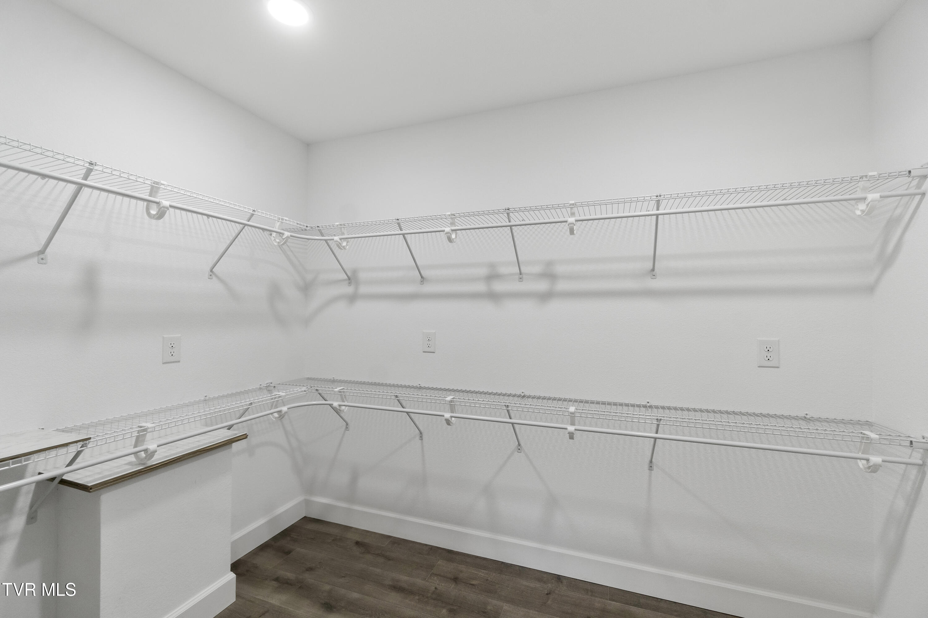 960 East Allens Bridge Road Greeneville, TN 37743 - Photo 17 of 61 DSC08150