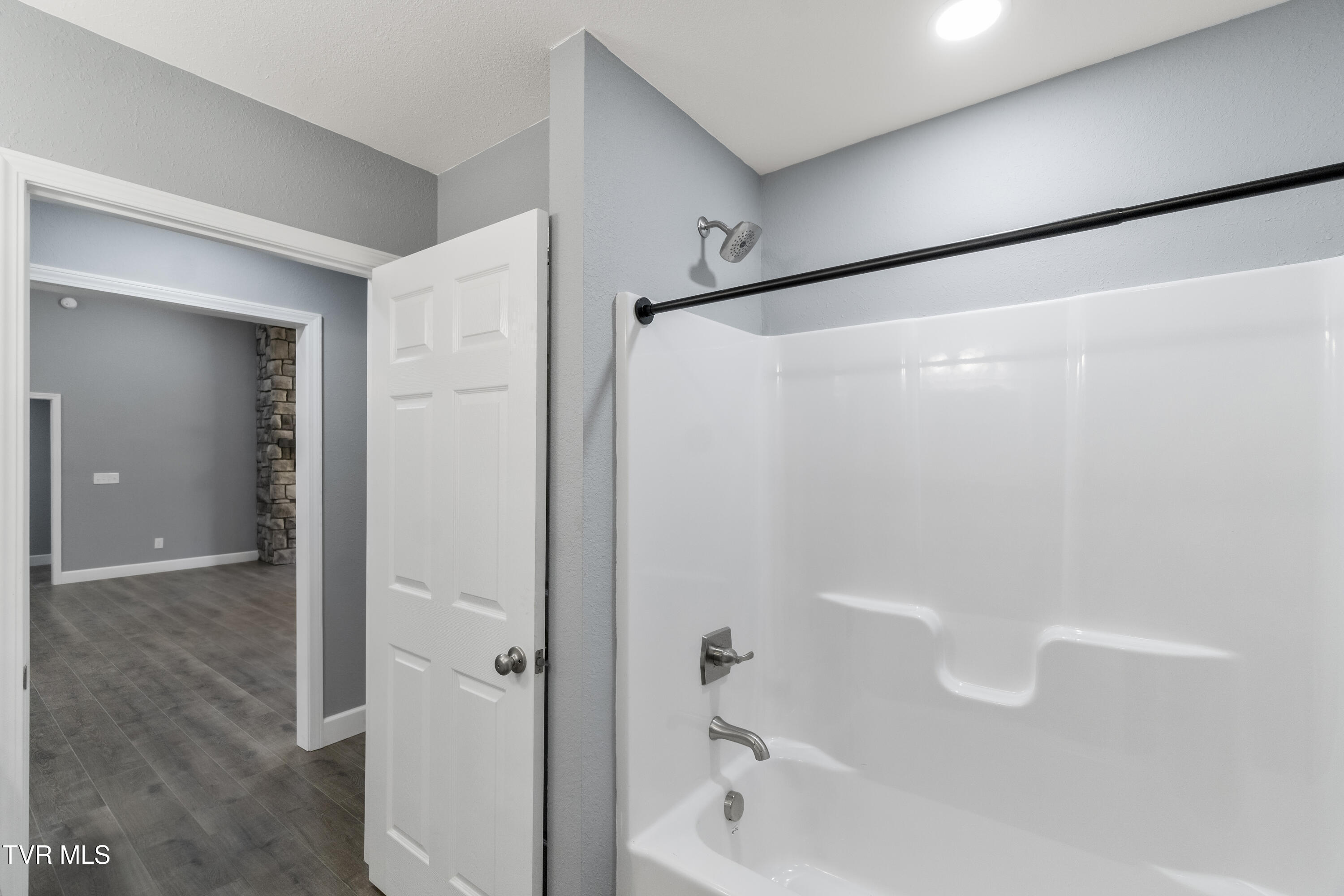 960 East Allens Bridge Road Greeneville, TN 37743 - Photo 29 of 61 DSC08207