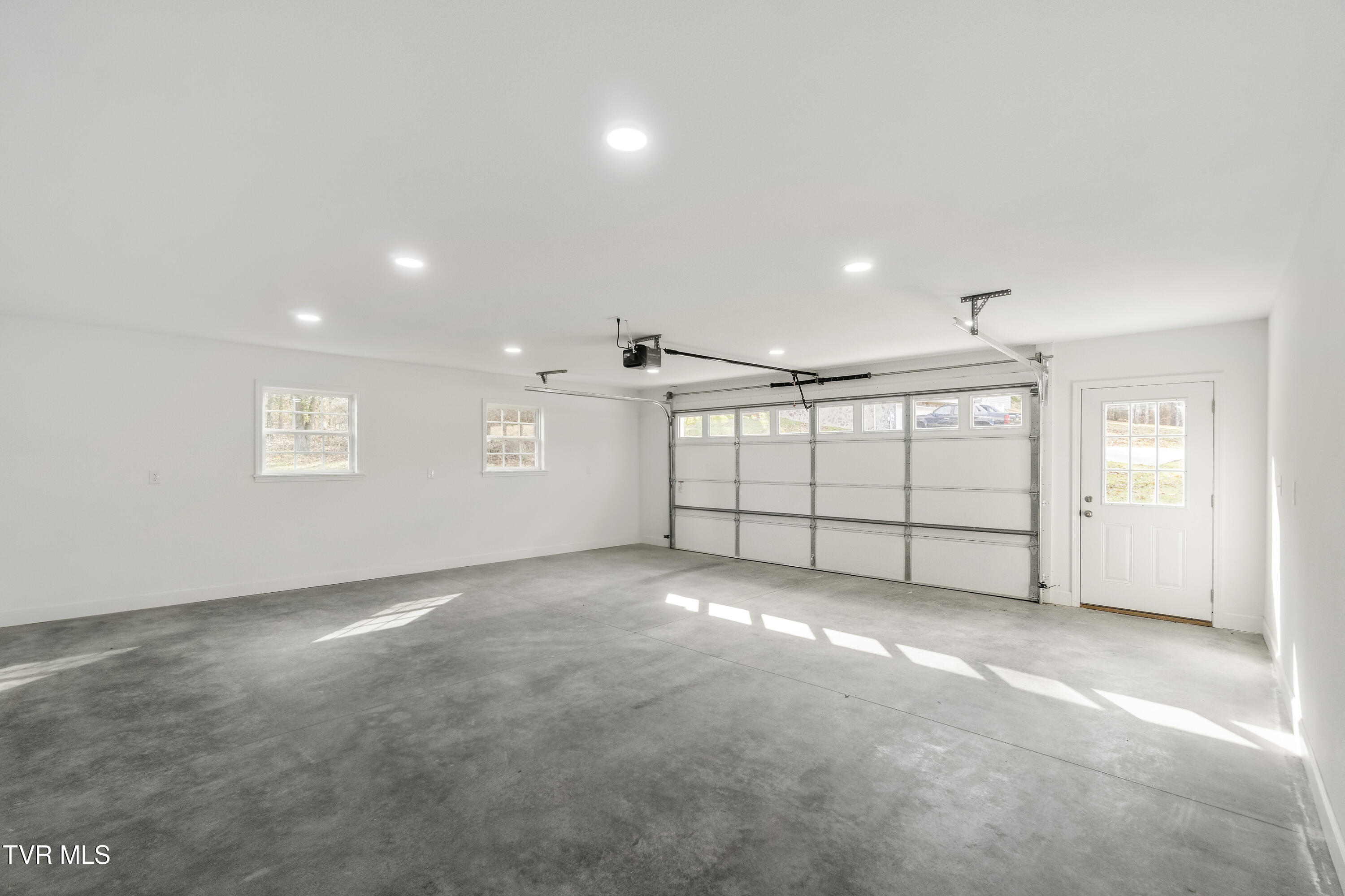 960 East Allens Bridge Road Greeneville, TN 37743 - Photo 34 of 61 DSC08174