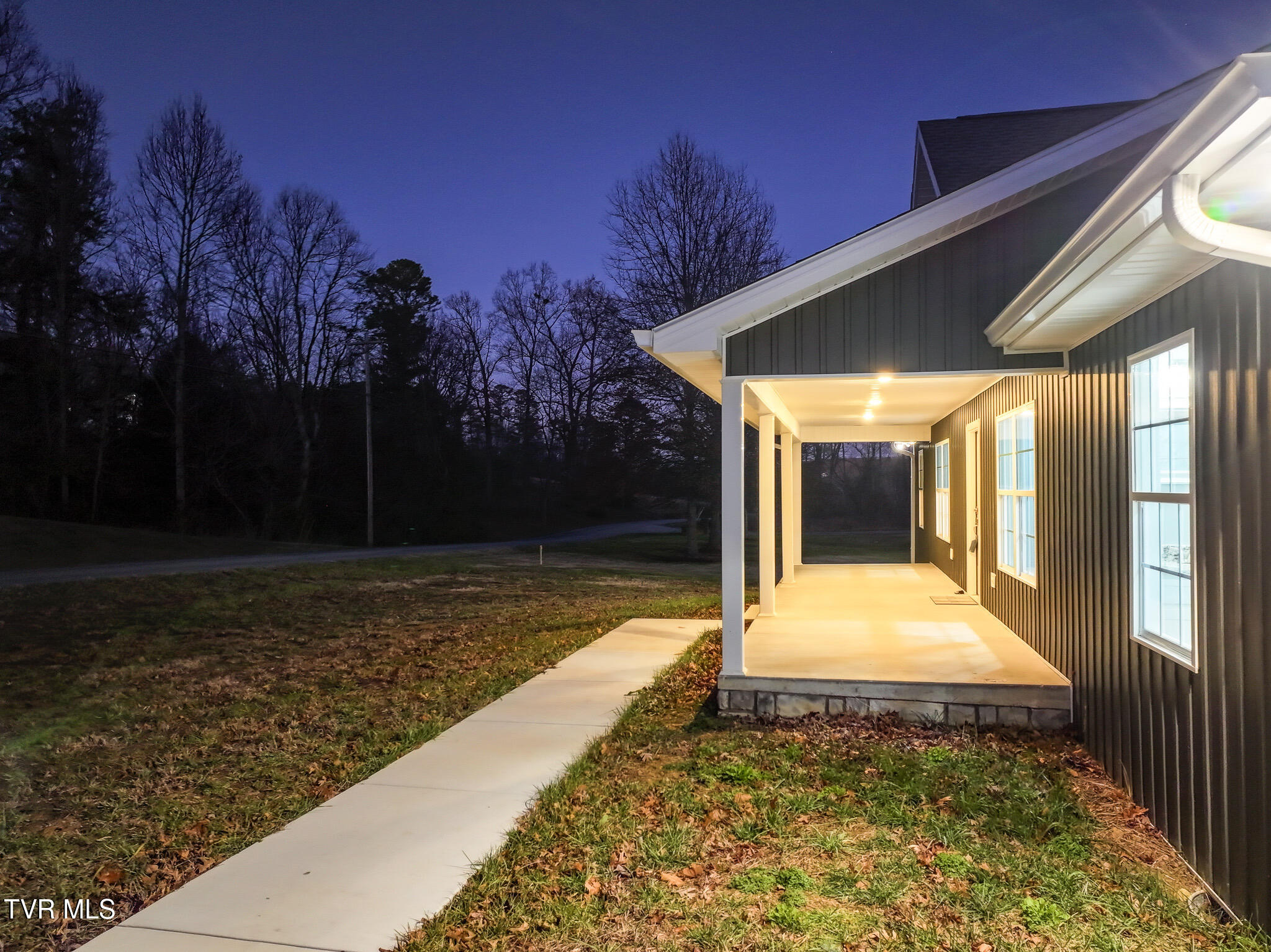 960 East Allens Bridge Road Greeneville, TN 37743 - Photo 50 of 61 IMG_1389