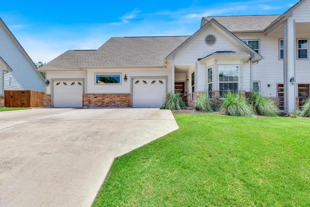 $295,000 | 12153 Abbey Glen Lane, Austin, TX 78753