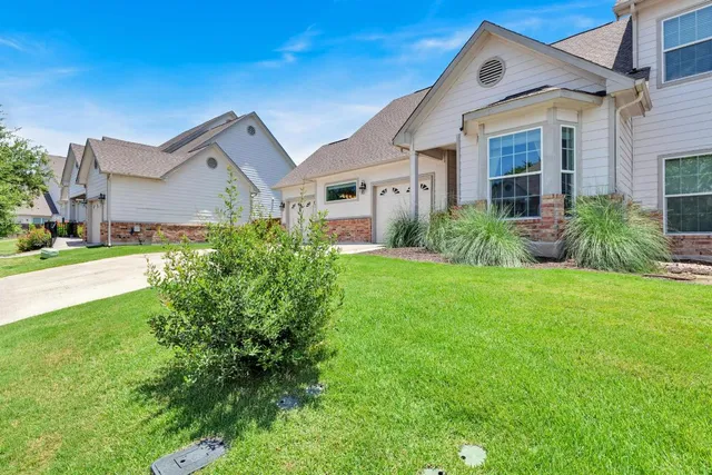 $295,000 | 12153 Abbey Glen Lane, Austin, TX 78753