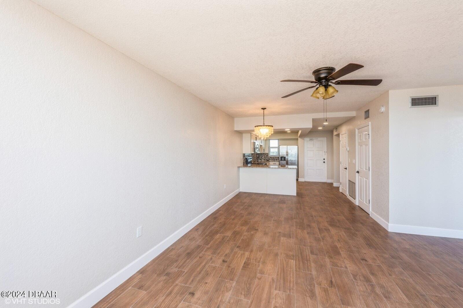 1133 Ocean Shore Boulevard, Unit 606 Ormond Beach, FL 32176 - Photo 7 of 19 07_1133OceanShoreDr_Unit606_2007_Large