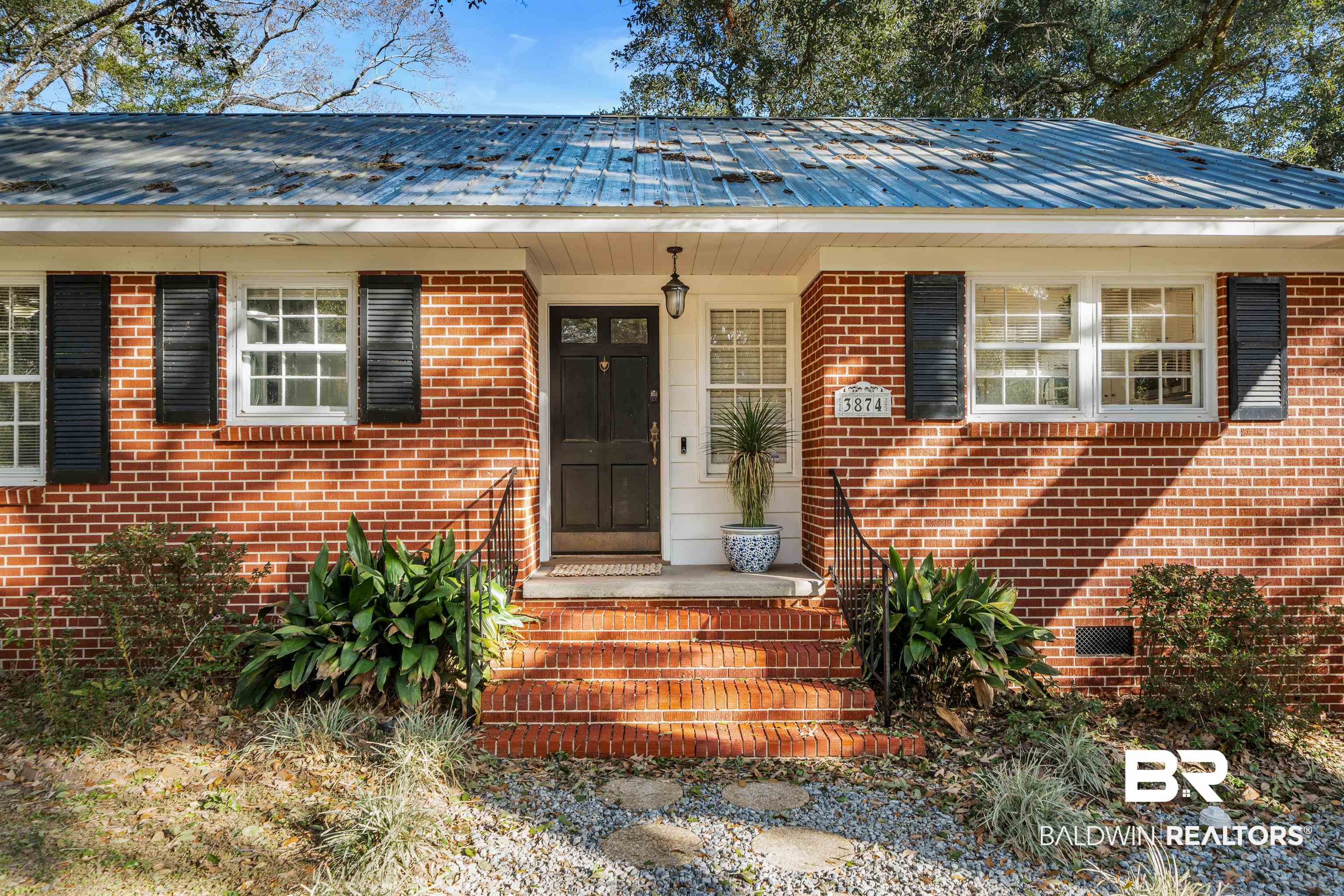 3874 Hilton Drive Mobile, AL 36693 - Photo 2 of 34