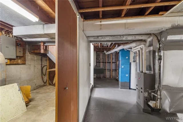 $2,200 | 1271 Cleveland Drive, Cheektowaga, NY 14225