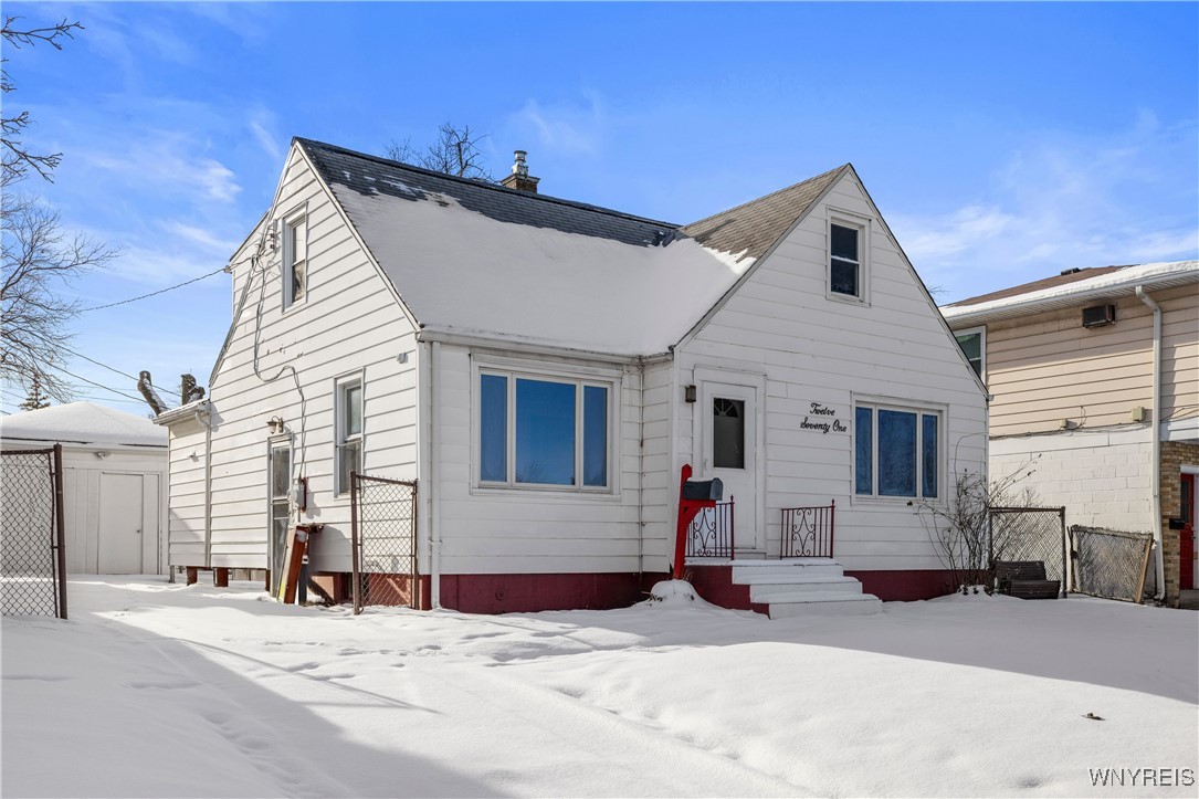 1271 Cleveland Drive Cheektowaga, NY 14225 - Photo 3 of 27