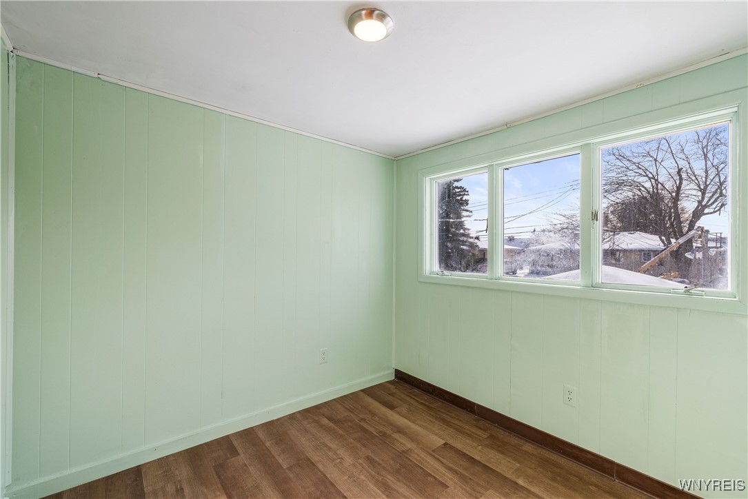 1271 Cleveland Drive Cheektowaga, NY 14225 - Photo 10 of 27