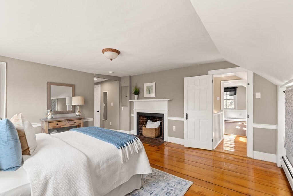 42 South Main Street, Unit 1 Topsfield, MA 01983 - Photo 18 of 34