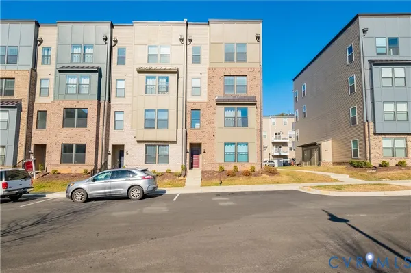 $449,950 | 2723 St Elias Drive, Unit B, Richmond, VA 23294