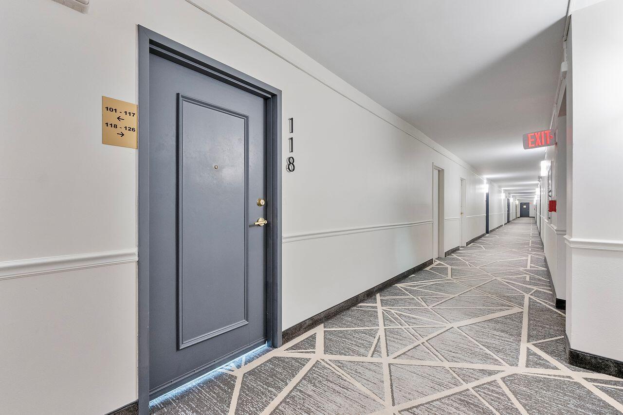 3450 South Ocean Boulevard, Unit 118 Palm Beach, FL 33480 - Photo 21 of 39 a view of entryway