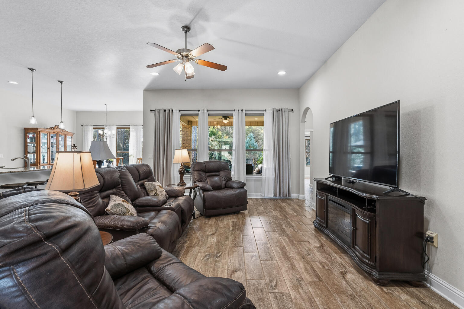 6113 Walk Along Way Crestview, FL 32536 - Photo 8 of 67 DSC03694