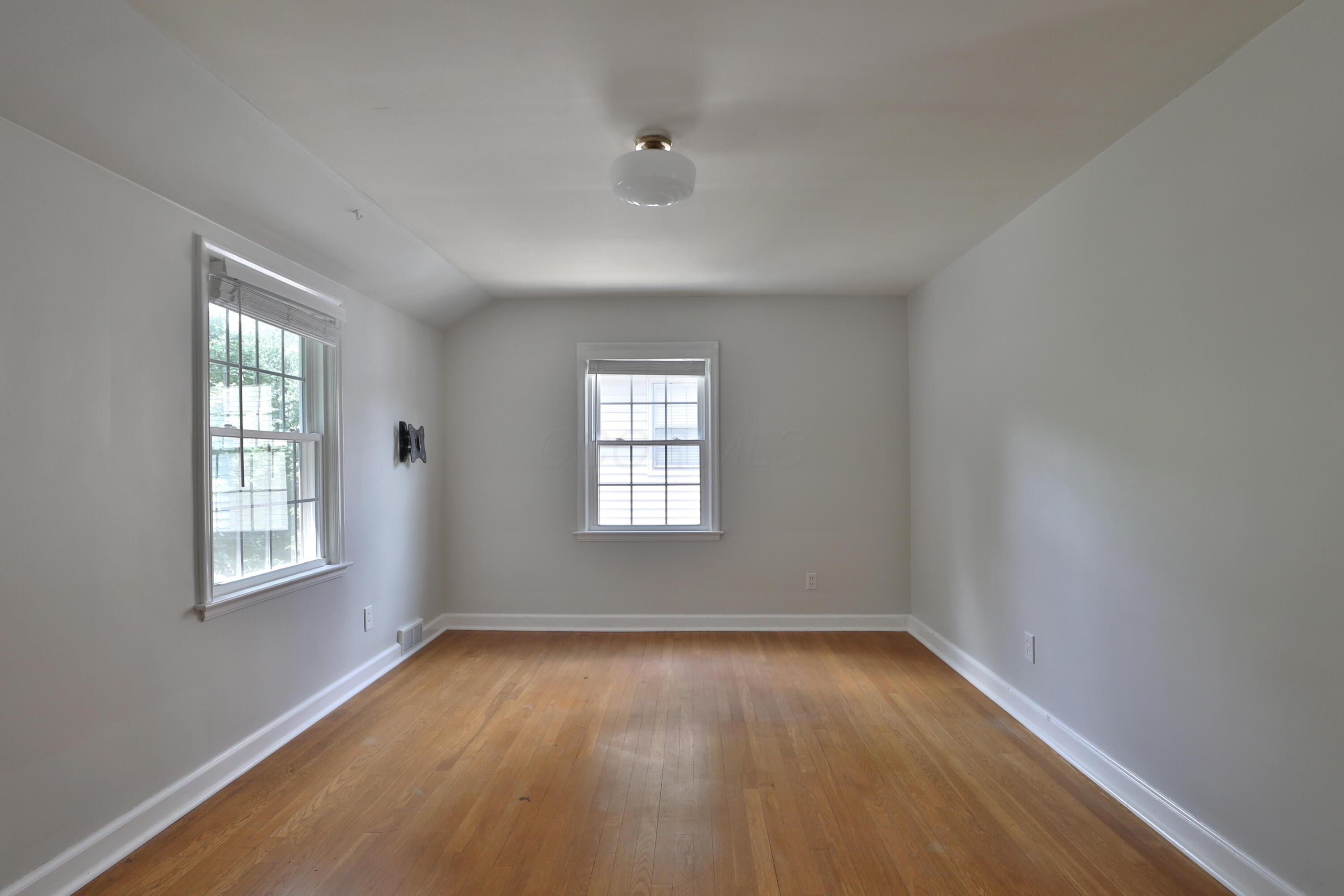 56 Aldrich Road Columbus, OH 43214 - Photo 29 of 50 Bedroom 3