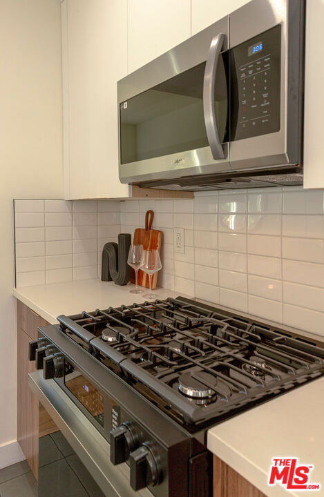 2046 1/2 Burnside Avenue Los Angeles, CA 90016 - Photo 19 of 38