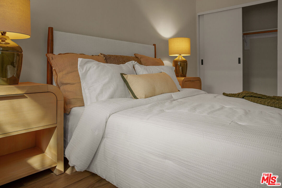 2046 1/2 Burnside Avenue Los Angeles, CA 90016 - Photo 27 of 38