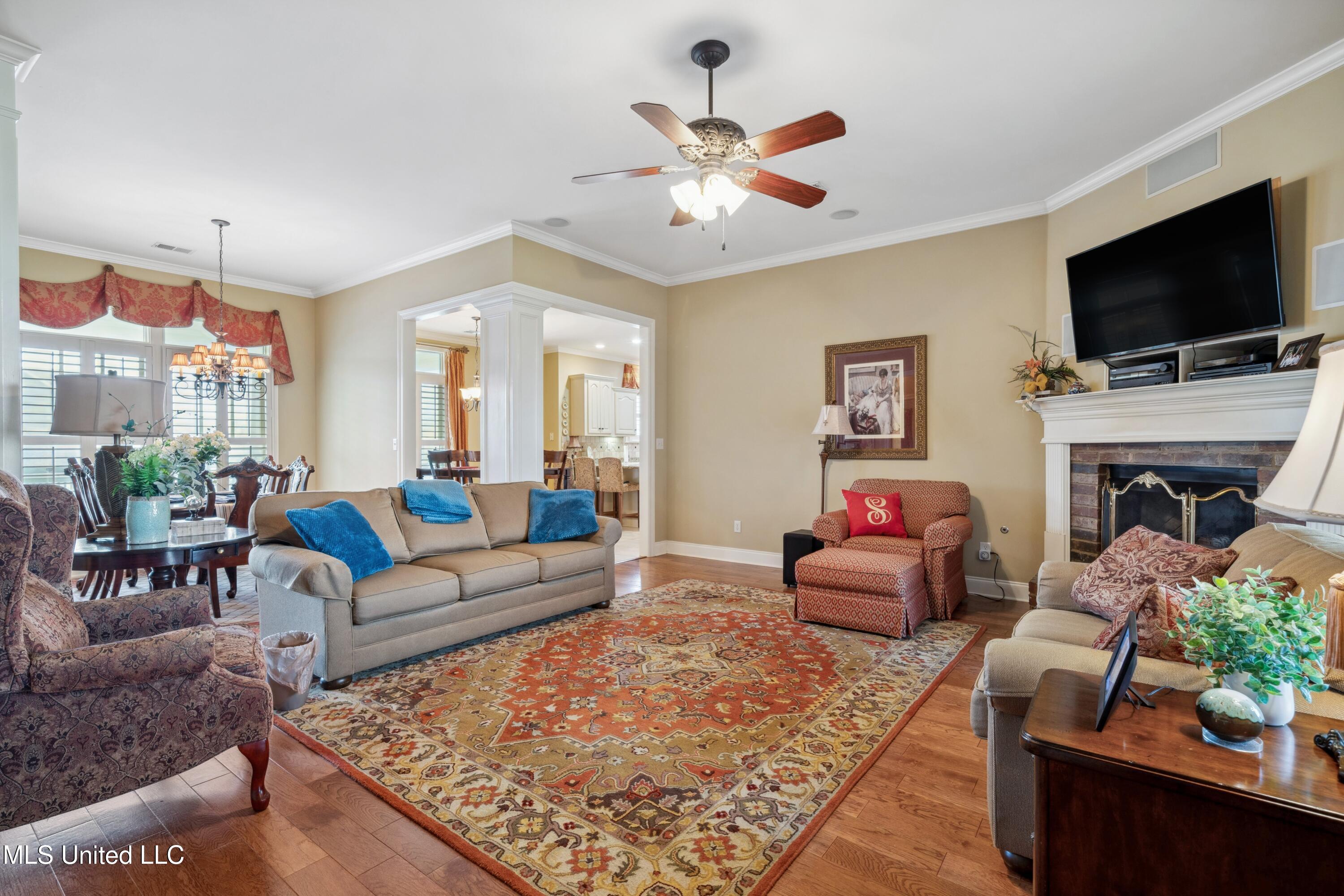 3922 Huntingdon Ln-7