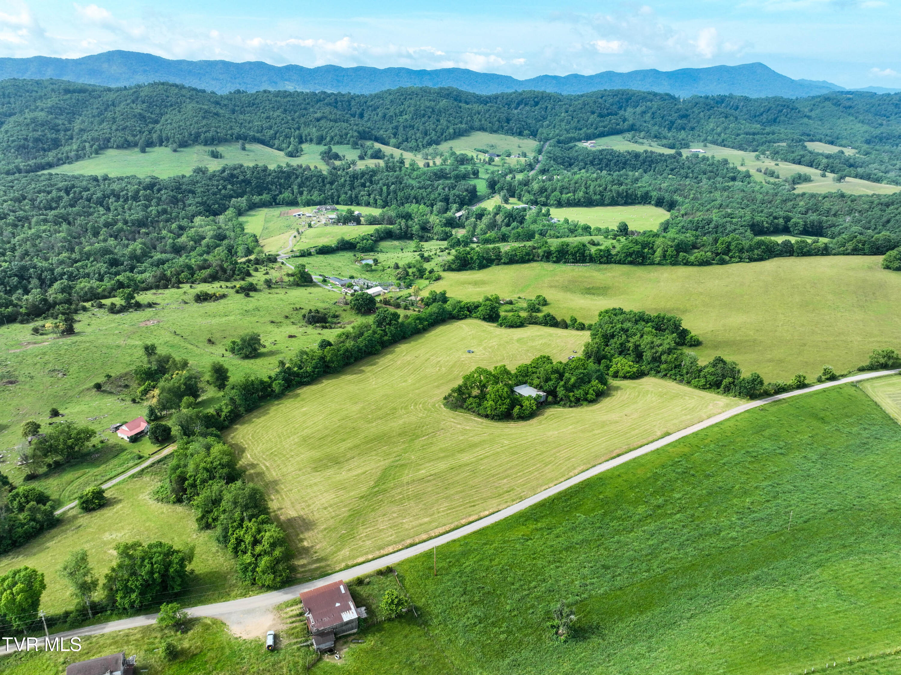 Lot 2 Wayside Meadows Road, Unit 2 Nickelsville, VA 24271 - Photo 3 of 41 Wayside Meadows Rd Drone GLOV-14