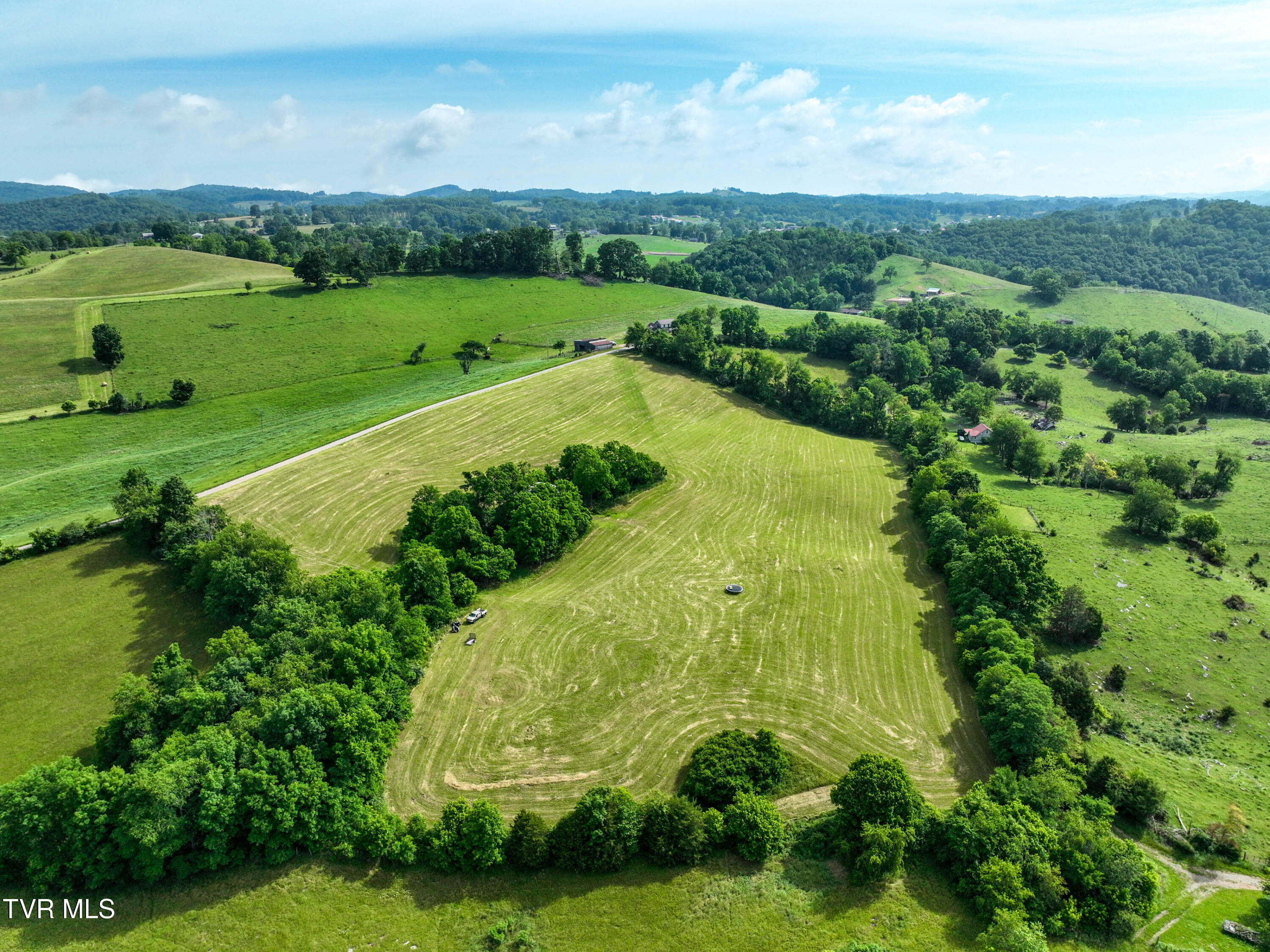 Lot 2 Wayside Meadows Road, Unit 2 Nickelsville, VA 24271 - Photo 35 of 41 Wayside Meadows Rd Drone GLOV-8