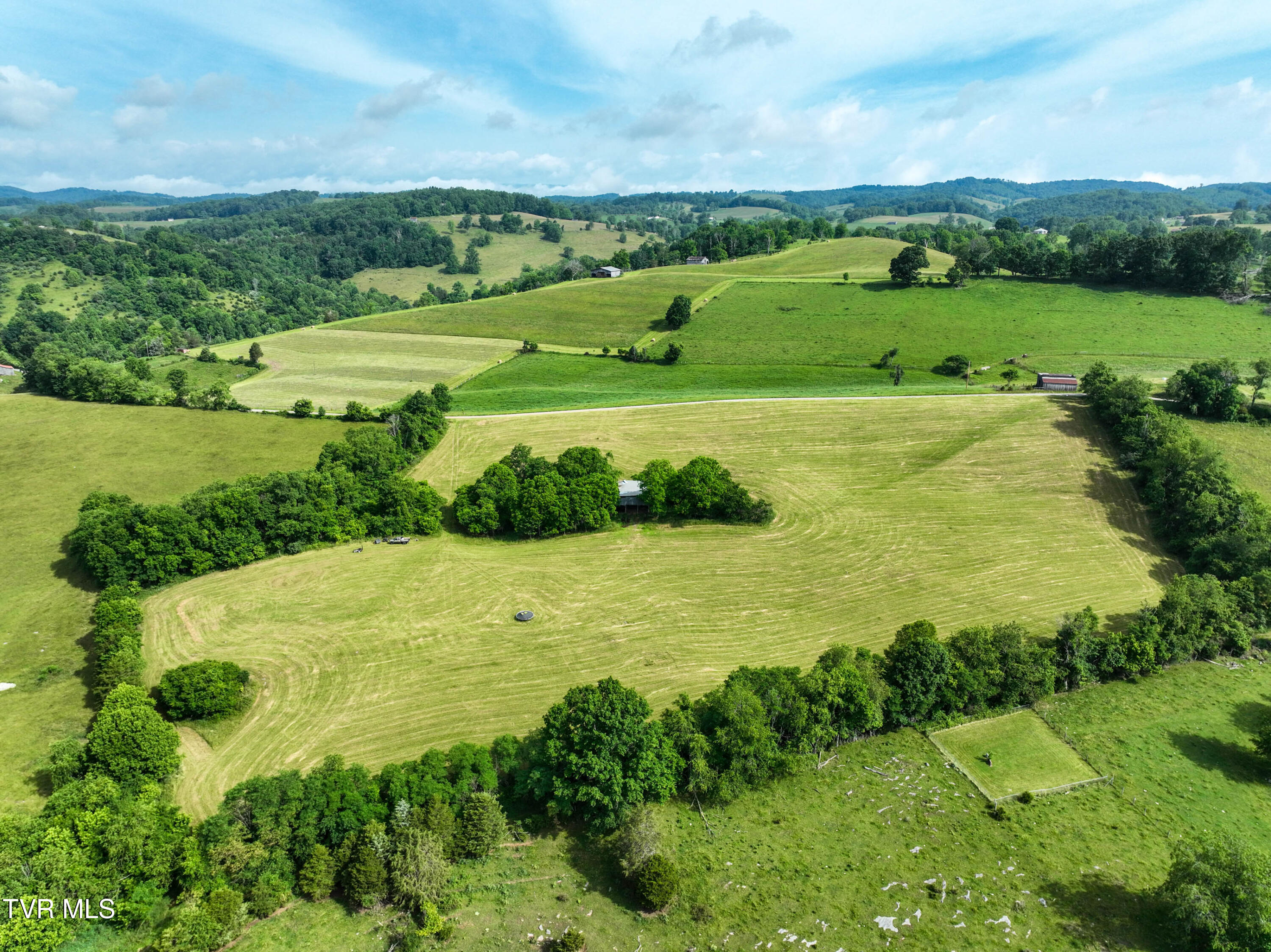 Lot 2 Wayside Meadows Road, Unit 2 Nickelsville, VA 24271 - Photo 37 of 41 Wayside Meadows Rd Drone GLOV-6