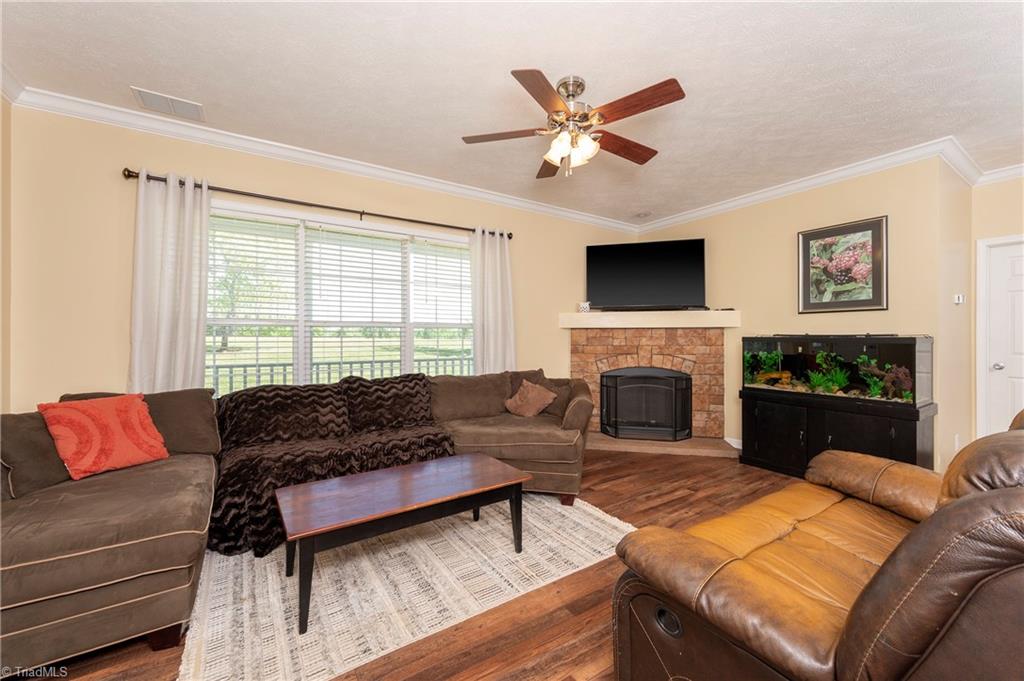 2532 Baltimore Road East Bend, NC 27018 - Photo 5 of 29 Gallery Image 5