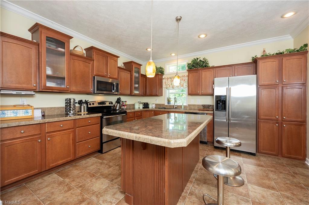 2532 Baltimore Road East Bend, NC 27018 - Photo 7 of 29 Gallery Image 7
