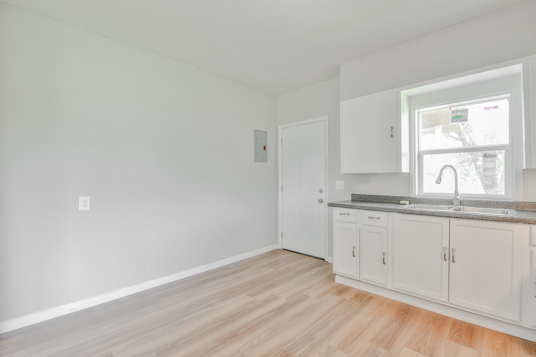 115 Yonkers Street Plainview, TX 79072 - Photo 12 of 28 Haleydphotography-22