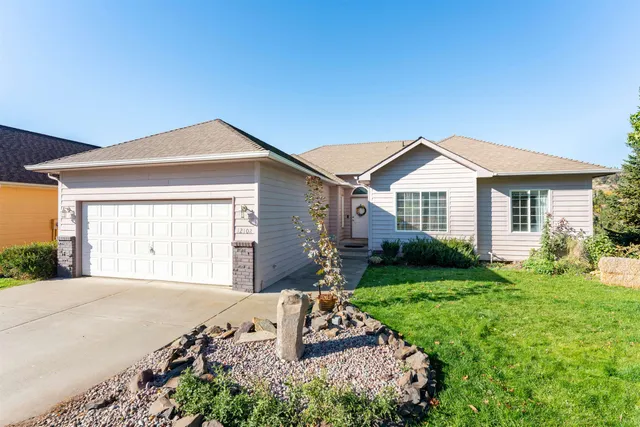 $525,000 | 12102 South Troon Lane, Spokane, WA 99223