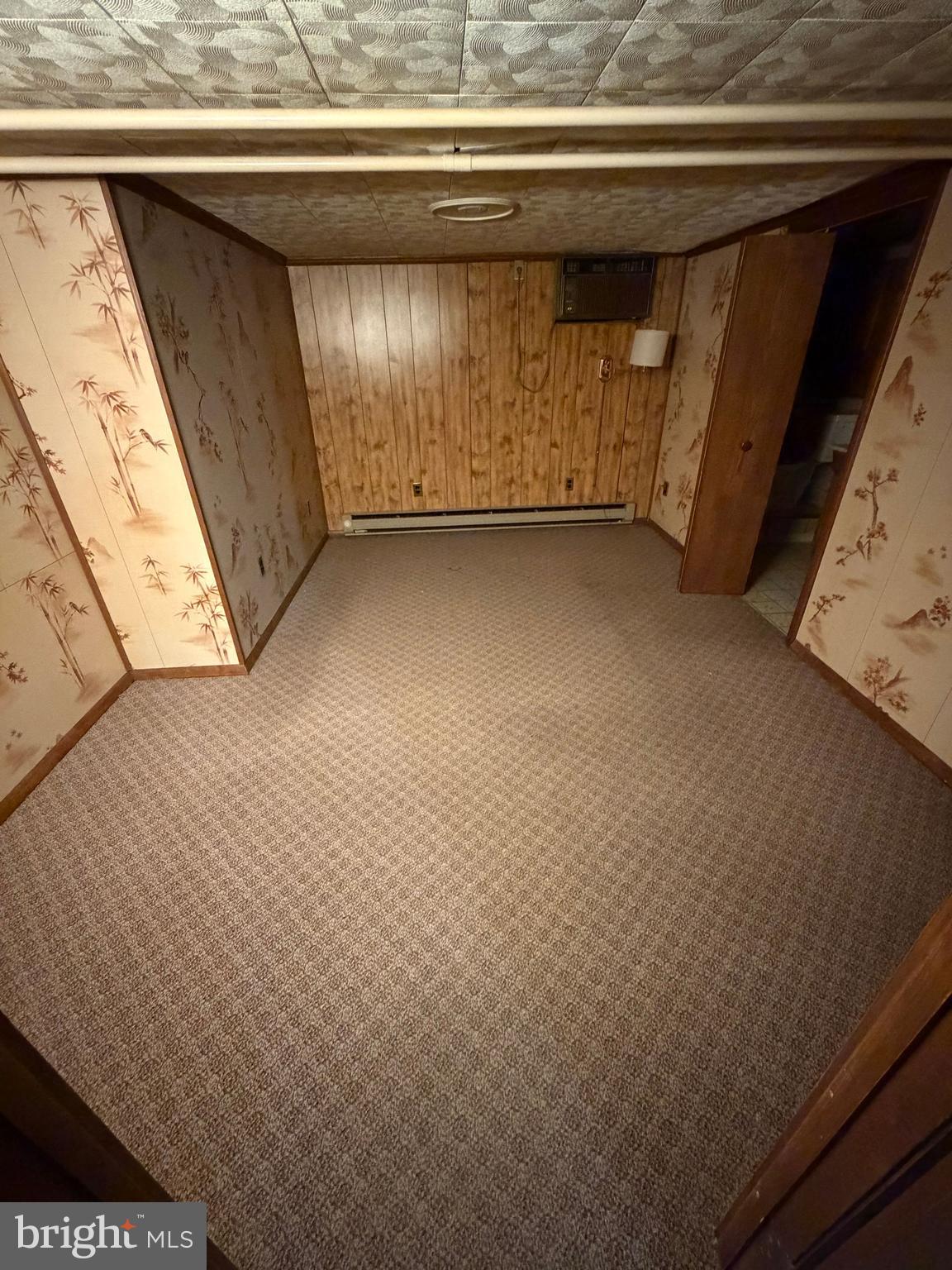 702 Newport Road Bristol, PA 19007 - Photo 15 of 32