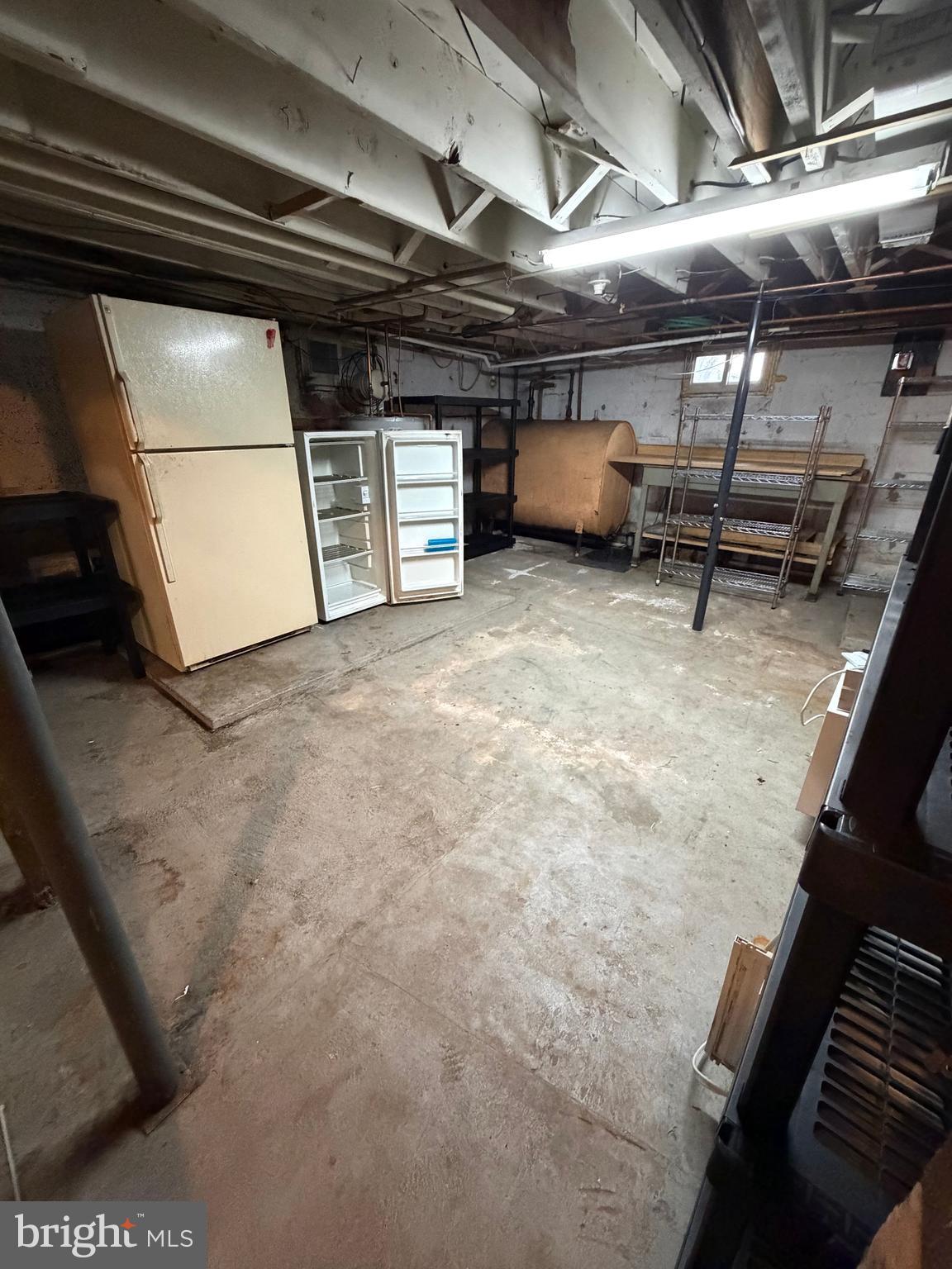 702 Newport Road Bristol, PA 19007 - Photo 16 of 32