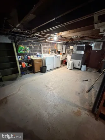 $2,700 | 702 Newport Road, Bristol, PA 19007