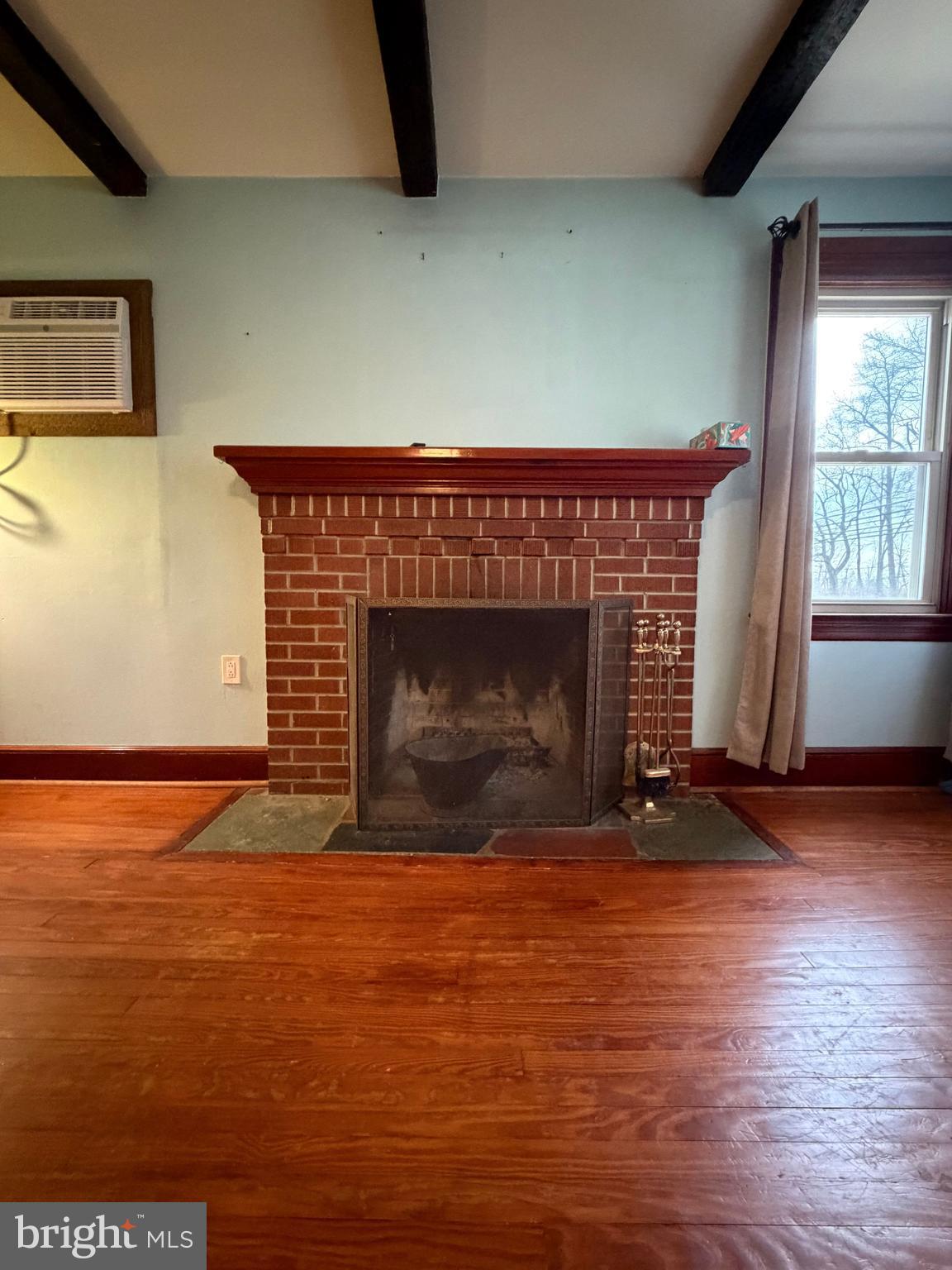 702 Newport Road Bristol, PA 19007 - Photo 20 of 32