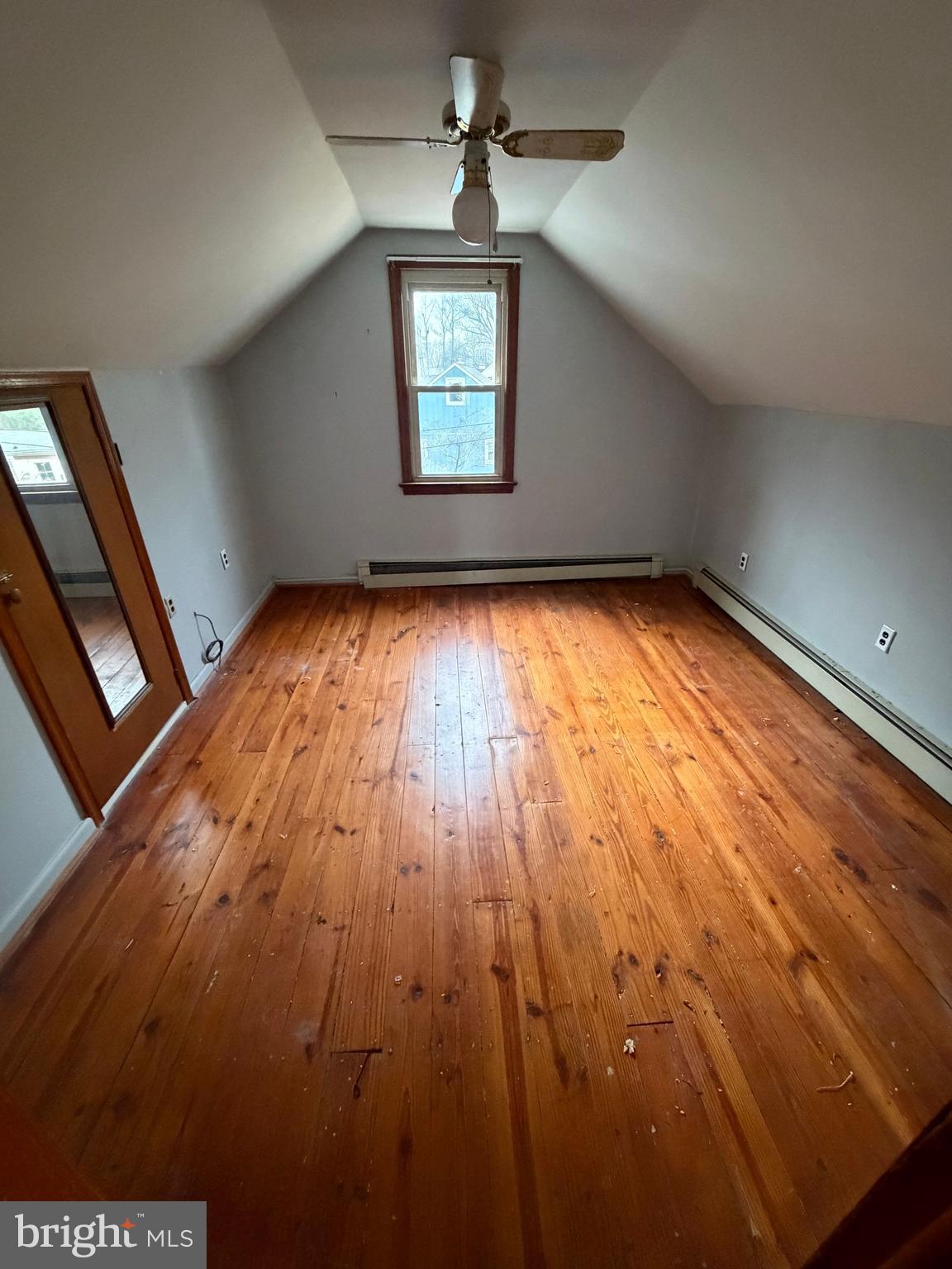 702 Newport Road Bristol, PA 19007 - Photo 22 of 32