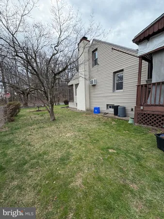 $2,700 | 702 Newport Road, Bristol, PA 19007