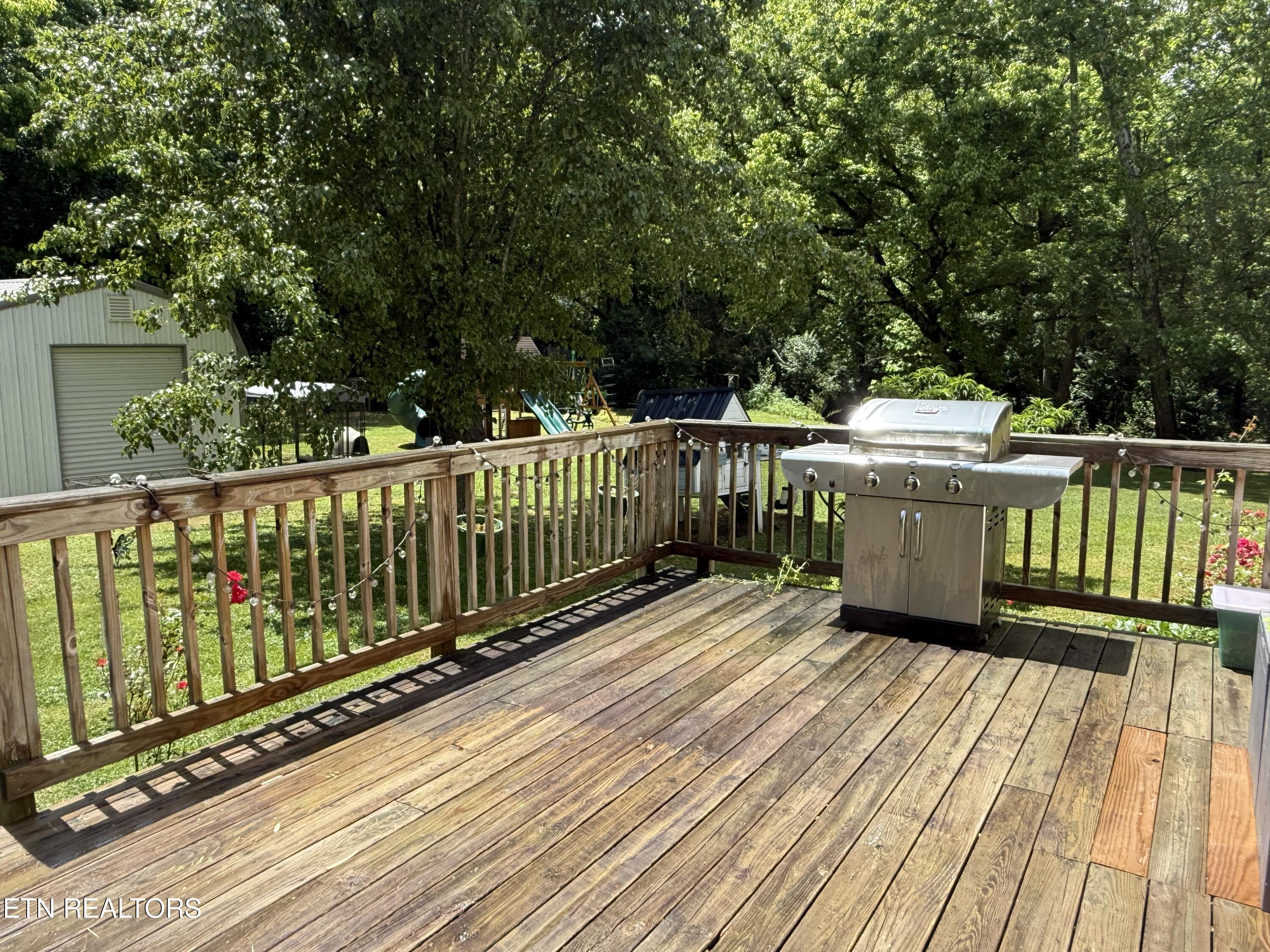 380 Glenwood Road Bristol, TN 37620 - Photo 25 of 25 IMG_8139