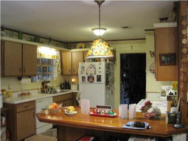 1949 Brentco Road Cantonment, FL 32533 - Photo 13 of 14 Kitchen