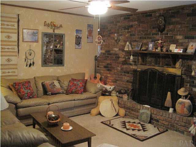 1949 Brentco Road Cantonment, FL 32533 - Photo 6 of 14 Living Room