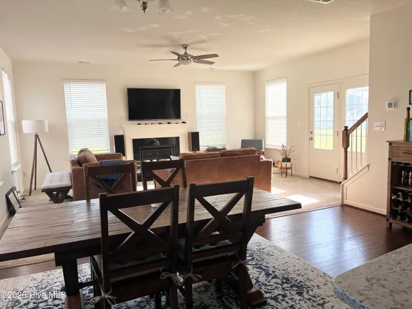 $2,517 | 3428 Crow Pt Way, Elizabeth City, NC 27909