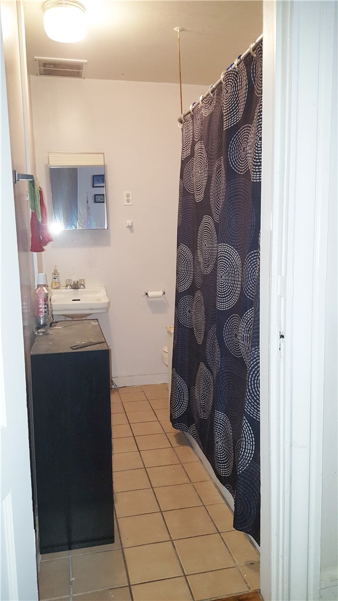 204 Cypress Street Rochester, NY 14620 - Photo 23 of 40 2nd floor 206A 1 bedroom