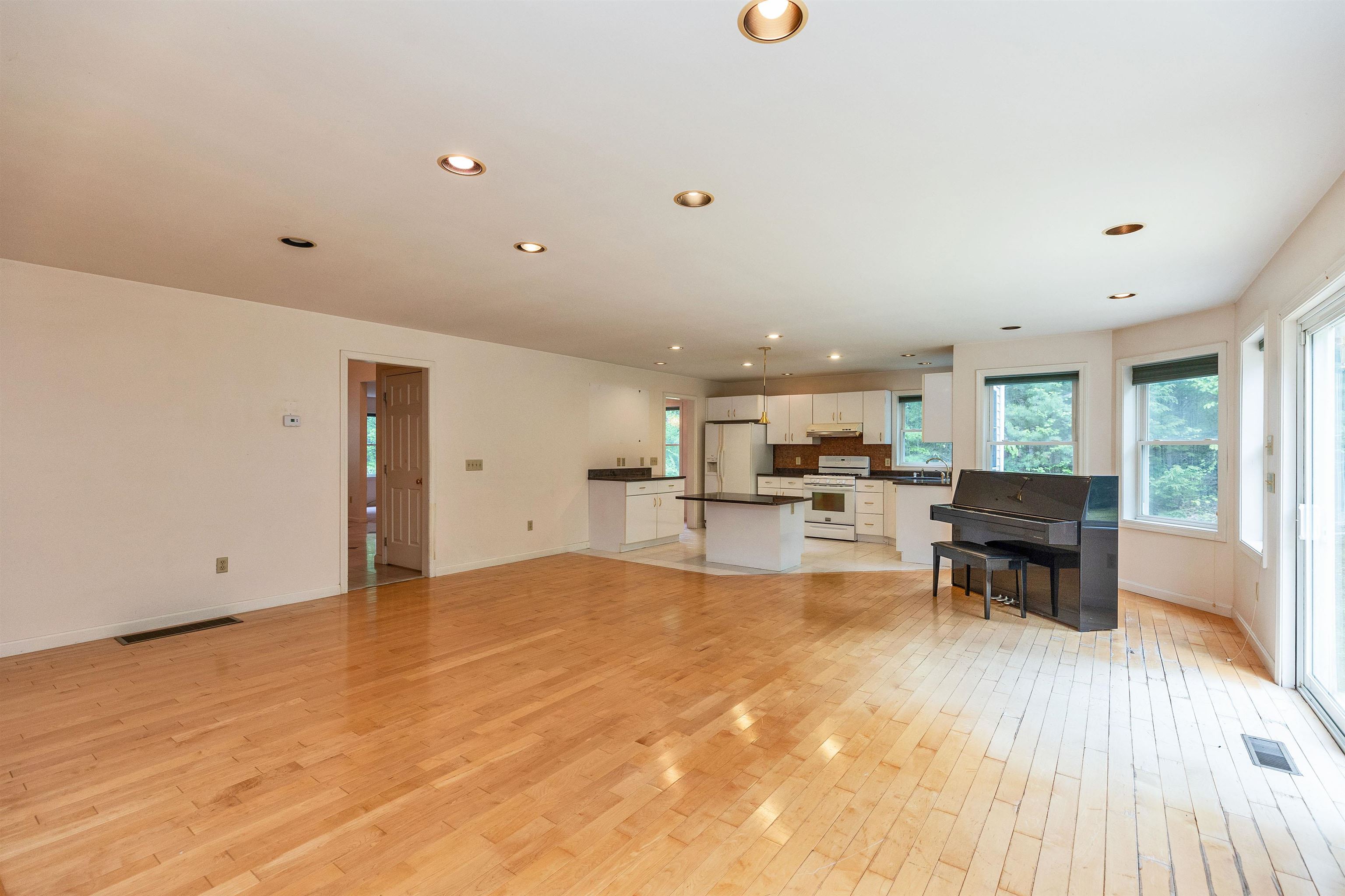 148 Old Dublin Road Peterborough, NH 03458 - Photo 16 of 52