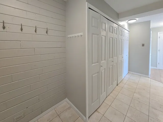 $2,000 | 2909 North Sheridan Road, Unit 1810, Chicago, IL 60657